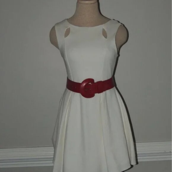 Monteau Sleeveless Fit and Flare Dress with Cut Out Detail Size Medium - Picture 4 of 8